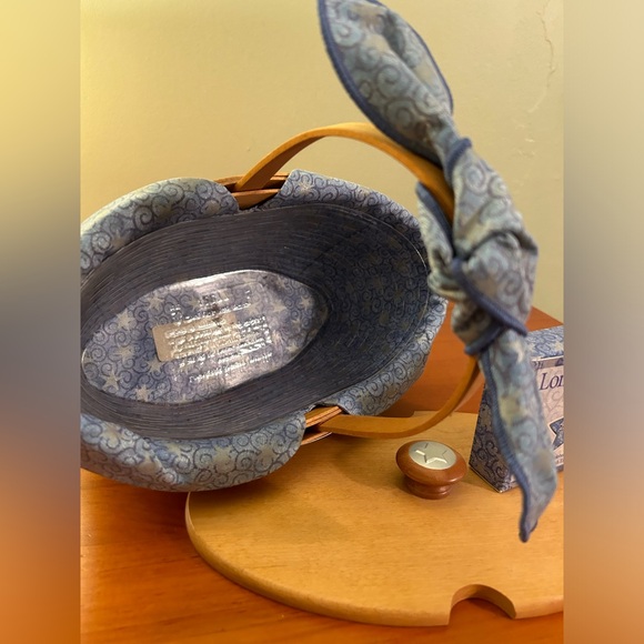 2000 Longaberger Century Basket (Collector’s Club) - Picture 4 of 8